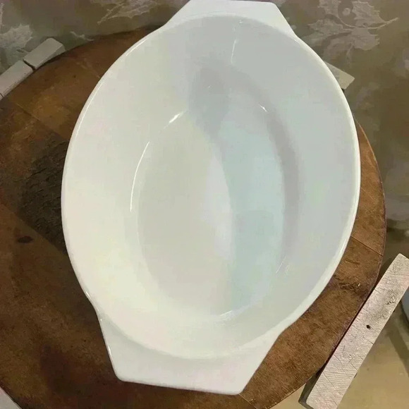 *Vintage* 1980s Pyrex England Blue Iris & Country Autumn  covered dish. - Picture 2 of 7